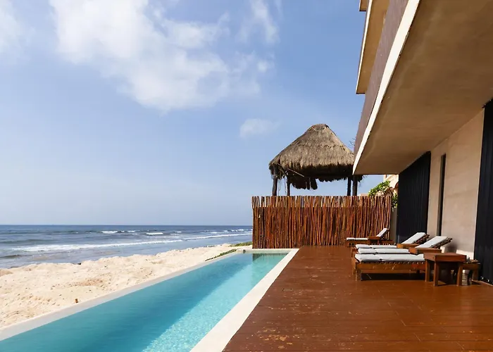 Across From The With 2 Pools & Jungle Vibes *